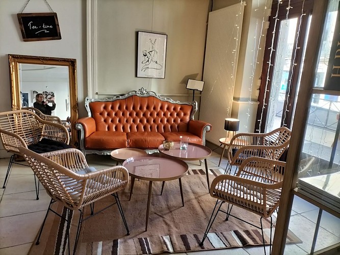 La Fontaine Lodève Tearoom 2 