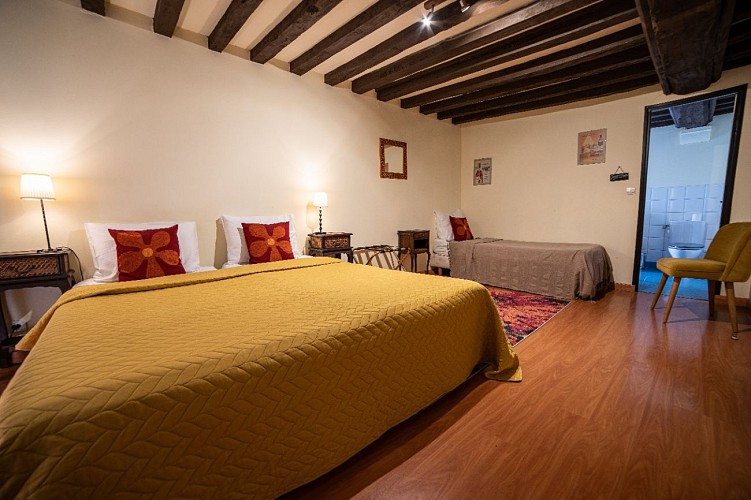 Chambre triple gîte Marmontel