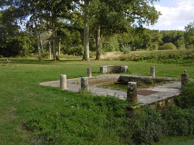 Fontaine de Cierge.