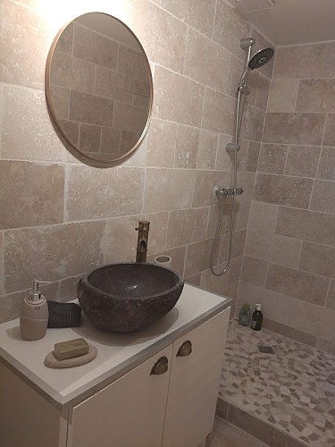 Les chemins d'Ambre et Thaïs