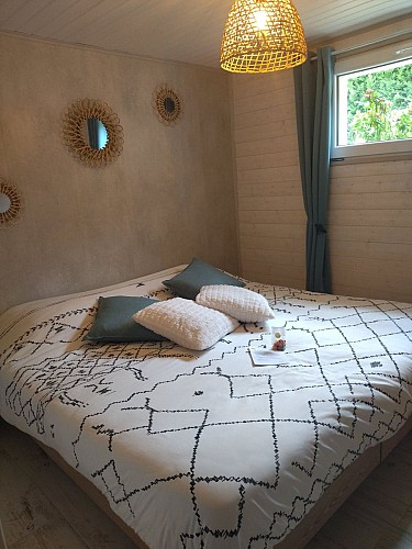 Les chemins d'Ambre et Thaïs