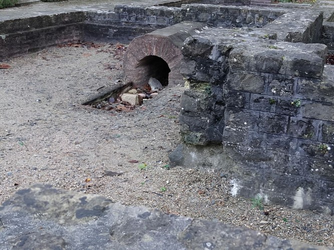 Jardin archéologique Lisieux (2)