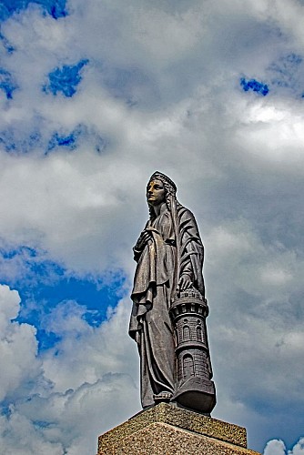 Statue der Heiligen Barbara
