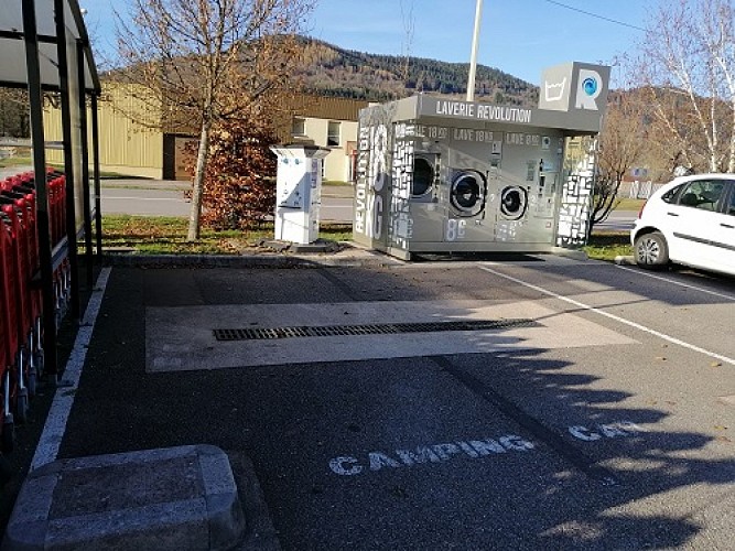 Wohnwagen Servicebereich im Thillot