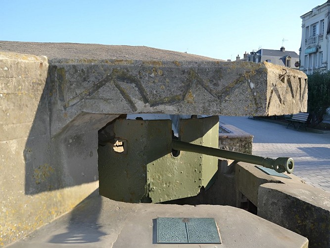 canon-anti-char-saint-aubin-sur-mer-credit-office-de-tourisme-saint-aubin-sur-mer