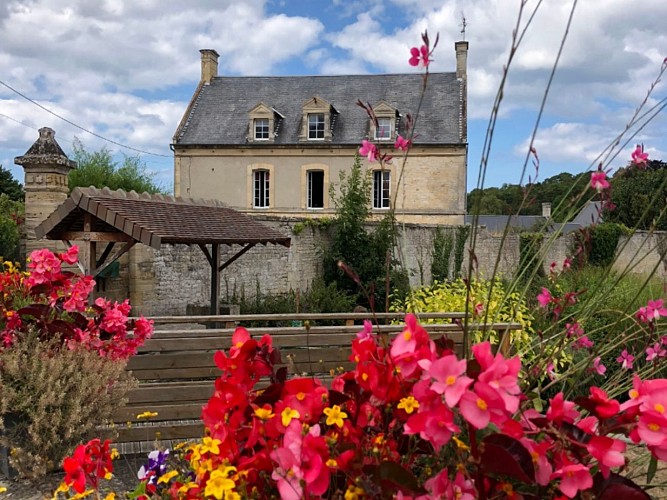 reviers-lavoir-fleurs-mathilde-lelandais