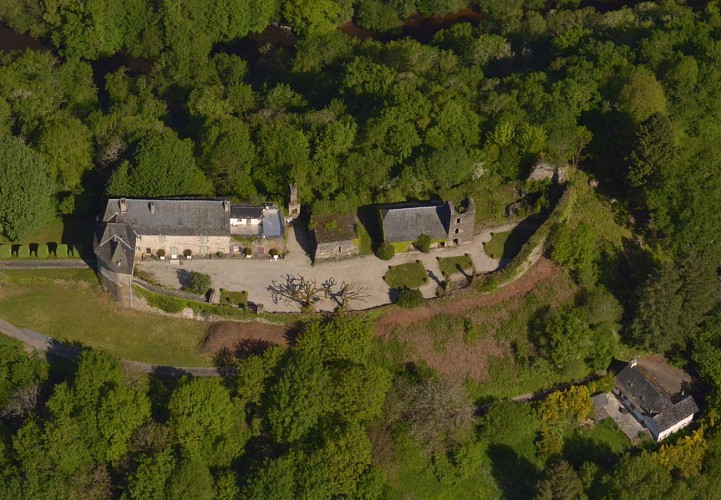 Château de Comborn (Orgnac sur Vezere)