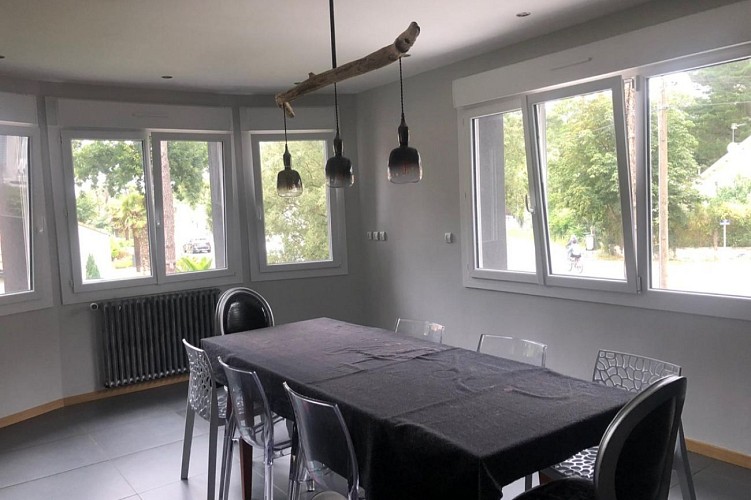 BELLE MAISON POUR 10 PERSONNES AVEC PISCINE PRIVÉE À SAINT-BRÉVIN-LES-PINS - LOIRE ATLANTIQUE