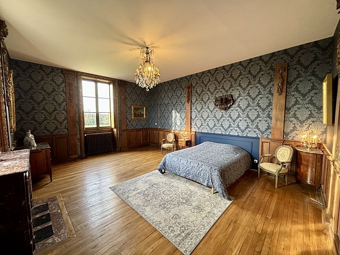 CHÂTEAU DE LA PERVENCHÈRE - LE GÎTE BAROQUE