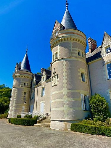LE GÎTE EXOTIQUE AU CHÂTEAU DE LA PERVENCHÈRE