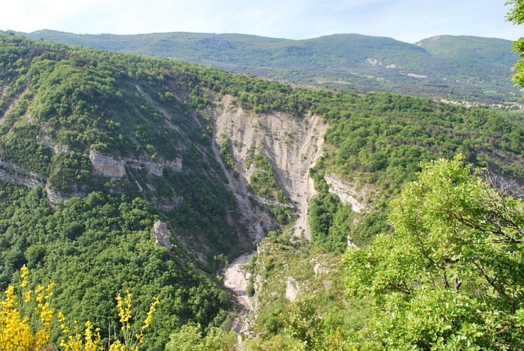 Vue sur les Gorges de la Méouge