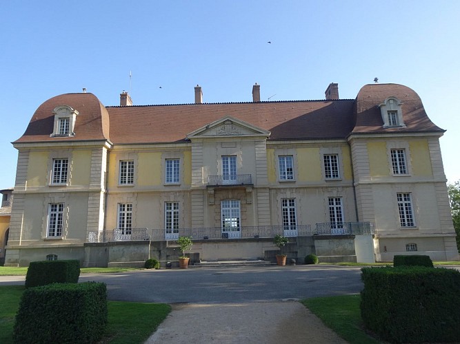 LE CHATEAU DE LACROIX-LAVAL