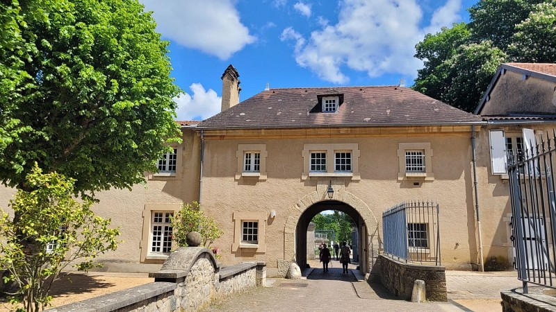 Château Lacroix-Laval