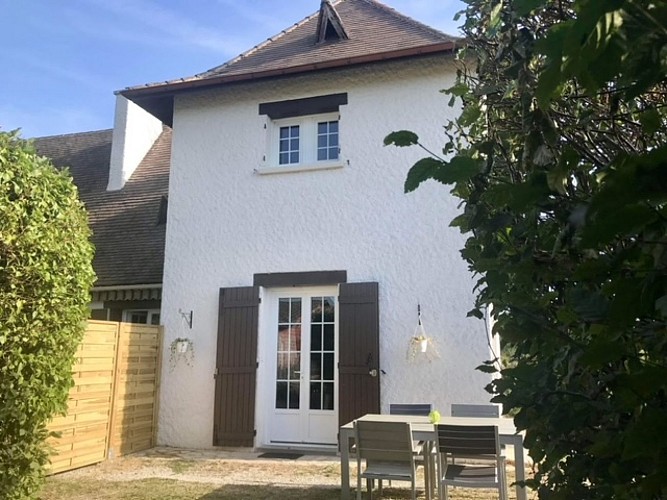 Gîte-NaturMa-Montpon-entrée-façade