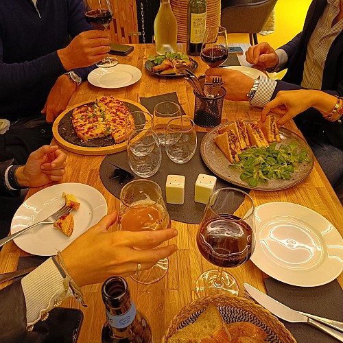 cave à manger mise en scène 