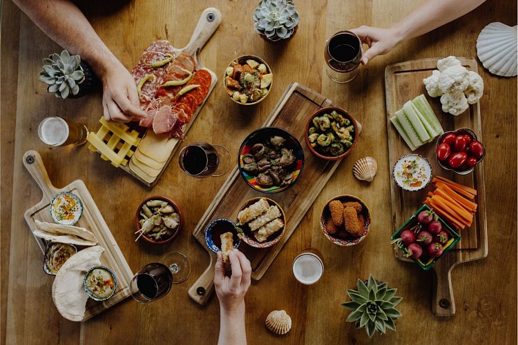 OT Hossegor - EL NIDO - el-nido-hossegor-bar-tapas-monde-partager-convivial-chaleureux