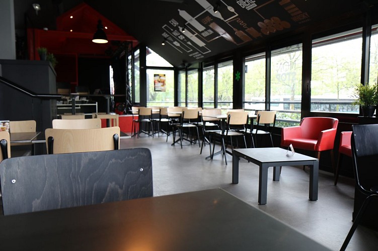 Espace détente coté scène