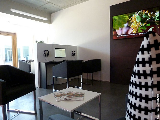 Maison des Vins - Côtes du Rhône and Rhône Valley AOC Wines