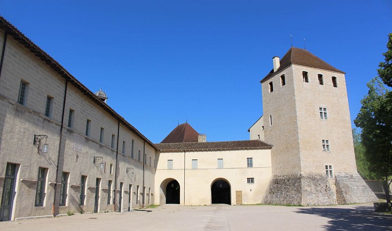 Village d'Ambronay