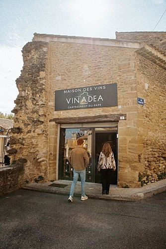 Vinadéa - Casa de los Vinos de Châteauneuf du Pape