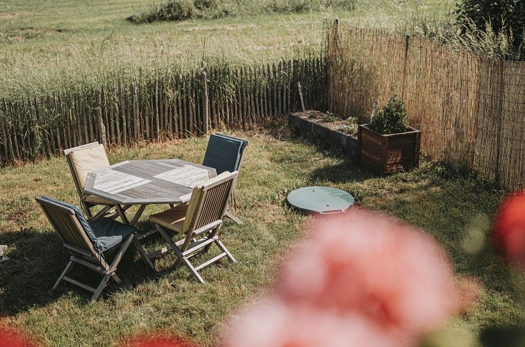 Garten des Hauses Ephémère in Renlies