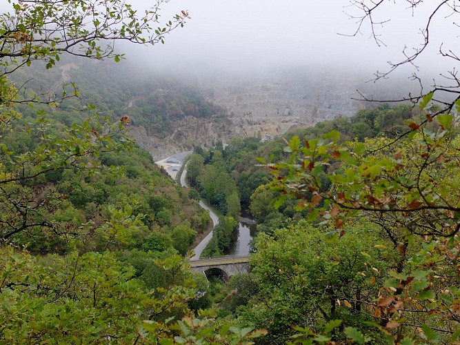 Point de vue sur les gorges de l'Aveyron
