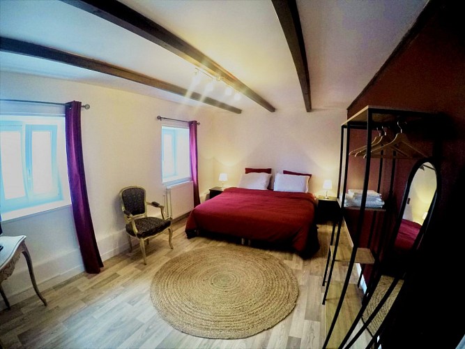 Chambre du haut rouge