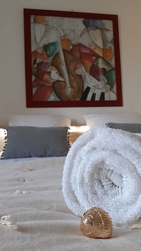 Epicurienne - chambre n°1 - lit double 160 x 200