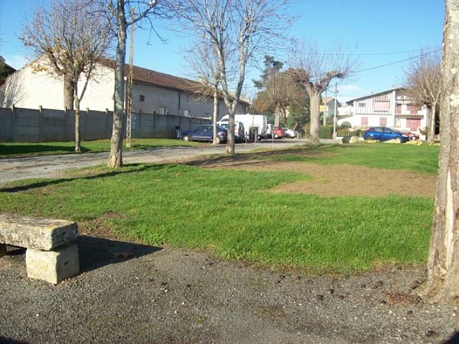 Aire de stationnement de La Réole