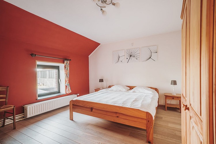 Bedroom at Aux Peupliers in Vaulx
