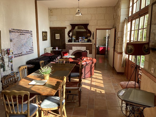 Gite Vue remarquable sur la Loire – Château de la Boussinière