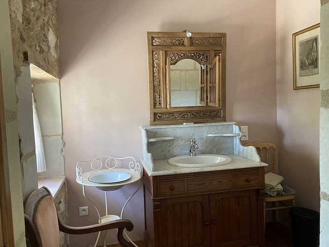 Gite Vue remarquable sur la Loire – Château de la Boussinière