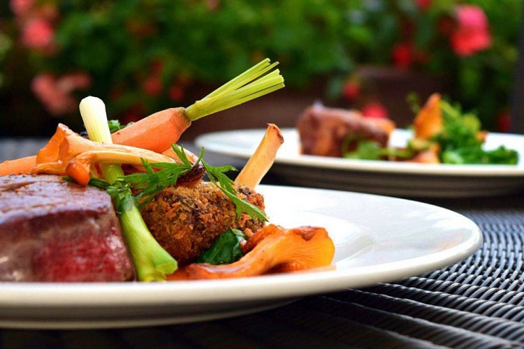 Hôtel-Restaurant Deshors-Foujanet