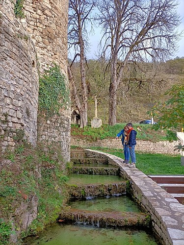 Au pied du château