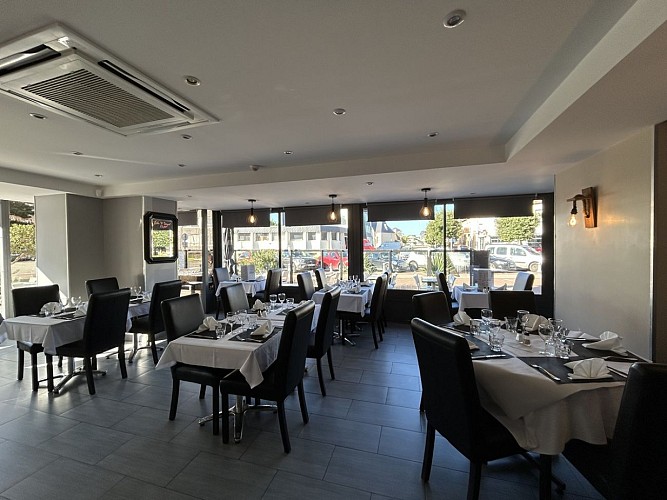 Ecume de Courseulles-interieur