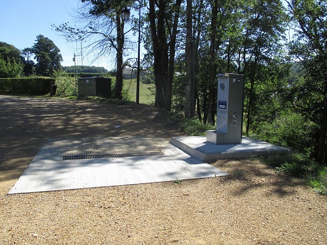 Gimel les Cascades motorhome site