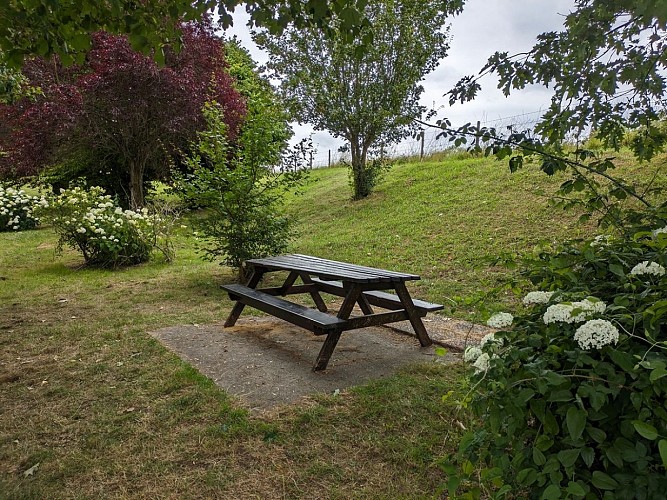 Aire de pique-nique - Parking de l'Europe - Cambremer