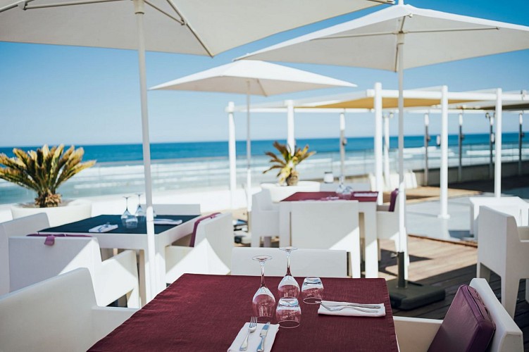 Resto de la plage terrasse3