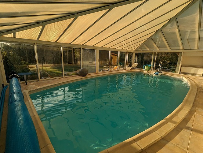 7-La piscine couverte et chauffée
