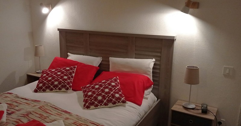 Hôtel du Pic d'Anie - Chambre 1 (©ROUSSEL ISABELLE)