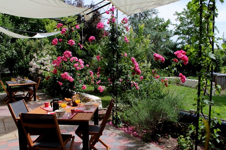 VALLET-RELAIS DE LA RENAISSANCE (1)