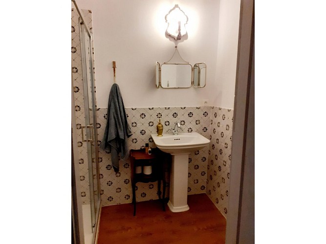 Sirtaqui 800*600 - Salle de bain Louise