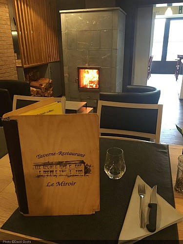 Miroir Dochamps feu de cheminee.jpg