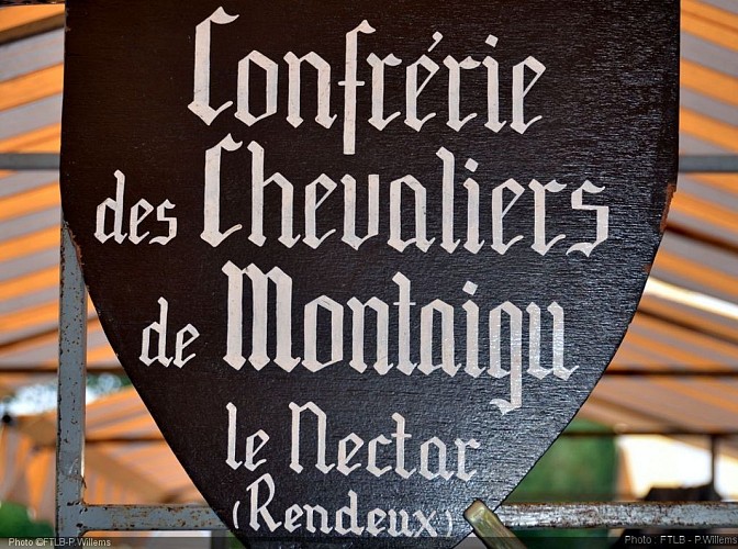 Confrérie chevaliers Montaigu.jpg