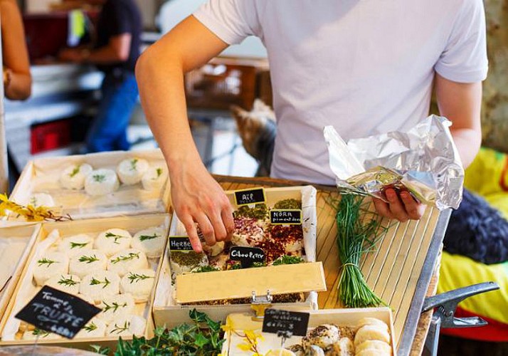 Visit Orange and taste wine in Châteauneuf-du-Pape