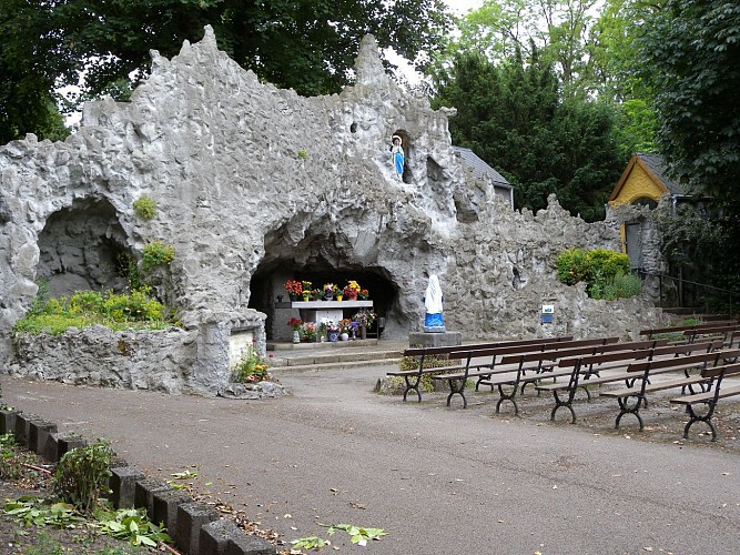 Grotte Notre-Dame du Hameau de Monsville 