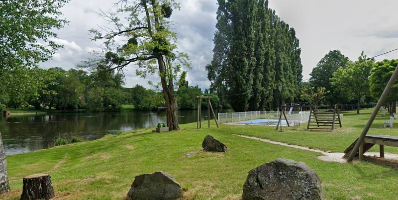 Aire de pique-nique - Aire de loisirs de Queaux