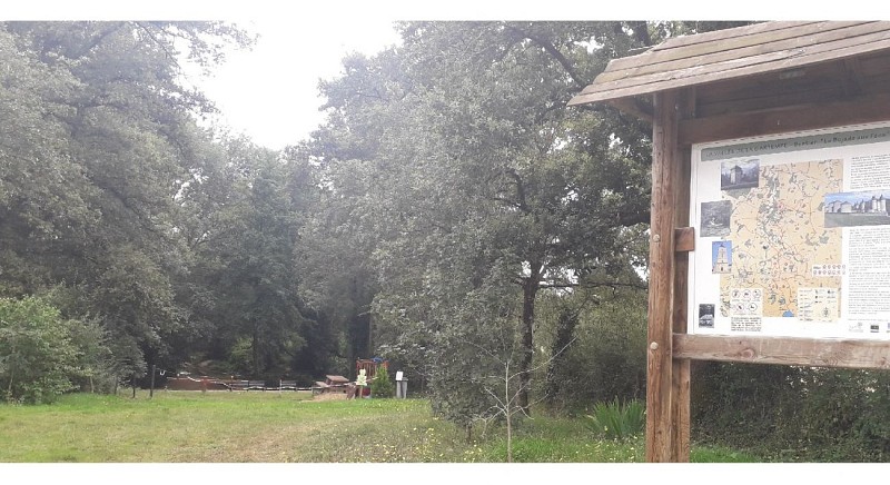 Aire de pique-nique de Saint-Leomer