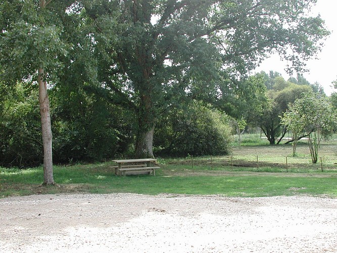 Aire de pique-nique d'Usson du Poitou 