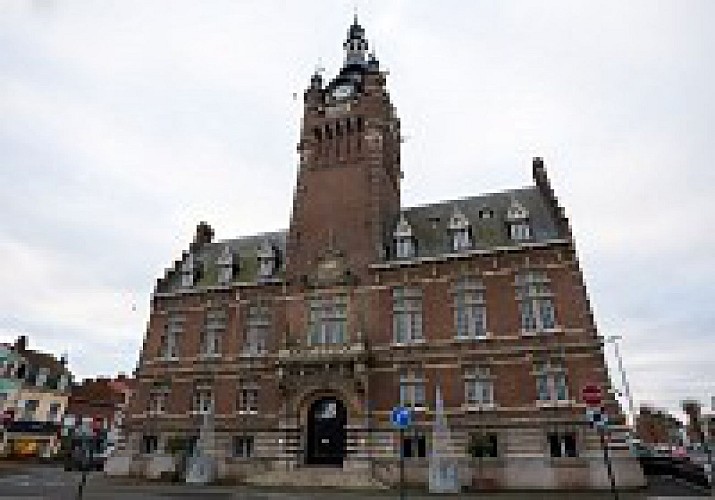 Beffroi et Hôtel de ville de Merville